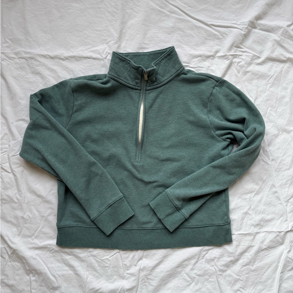 Travis Matthew’s women’s quarter zip